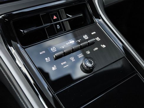 Used 2026 Porsche Panamera image 26