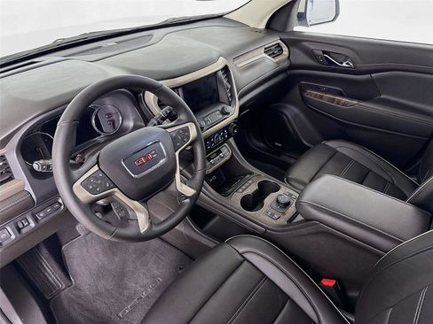 Used 2023 GMC Acadia Denali w/ Denali Ultimate Package AWD/4WD image 11