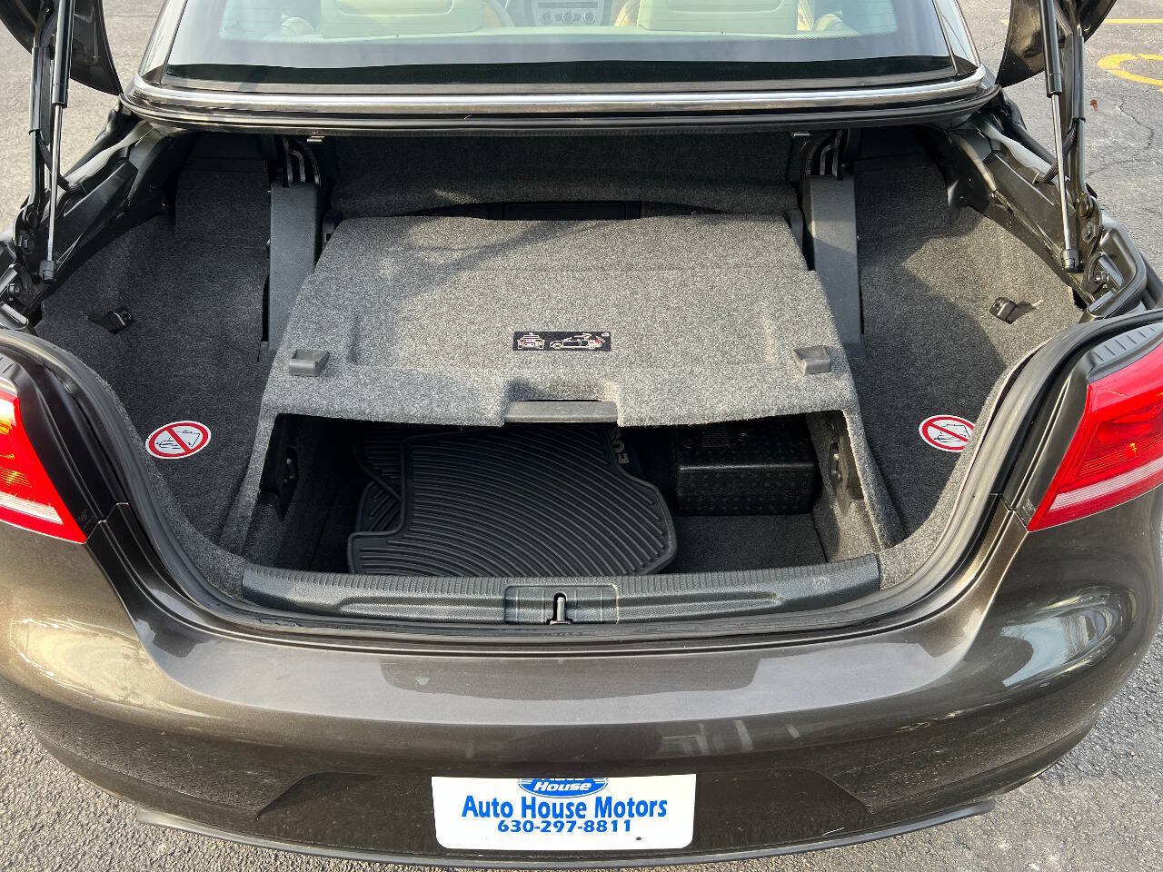 Used 2013 Volkswagen Eos Komfort FWD image 16