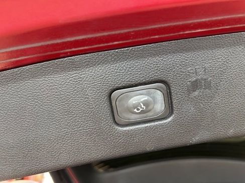 Used 2015 Ford Edge Titanium w/ Equipment Group 302A AWD/4WD image 17