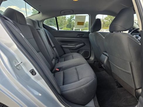 Used 2025 Nissan Altima 2.5 SV FWD image 27