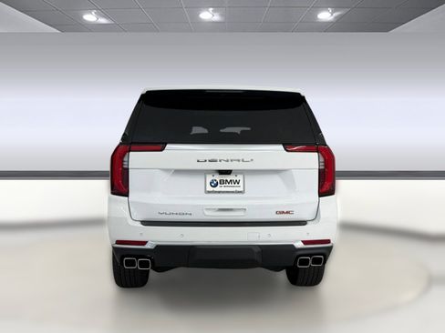 Used 2025 GMC Yukon Denali w/ Denali Reserve Package AWD/4WD image 10