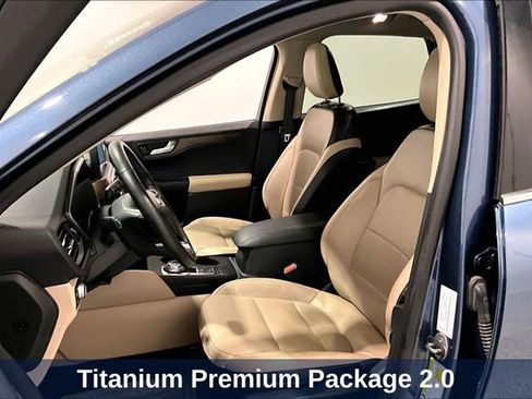 Used 2020 Ford Escape Titanium w/ Titanium Premium Package 2.0 AWD/4WD image 29