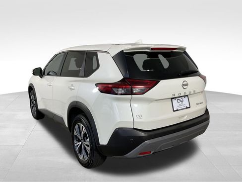 Used 2023 Nissan Rogue SV image 8