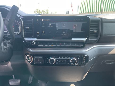Used 2025 GMC Sierra 1500 SLT AWD/4WD image 16