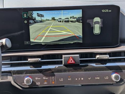 New 2026 Kia Sportage EX FWD image 17