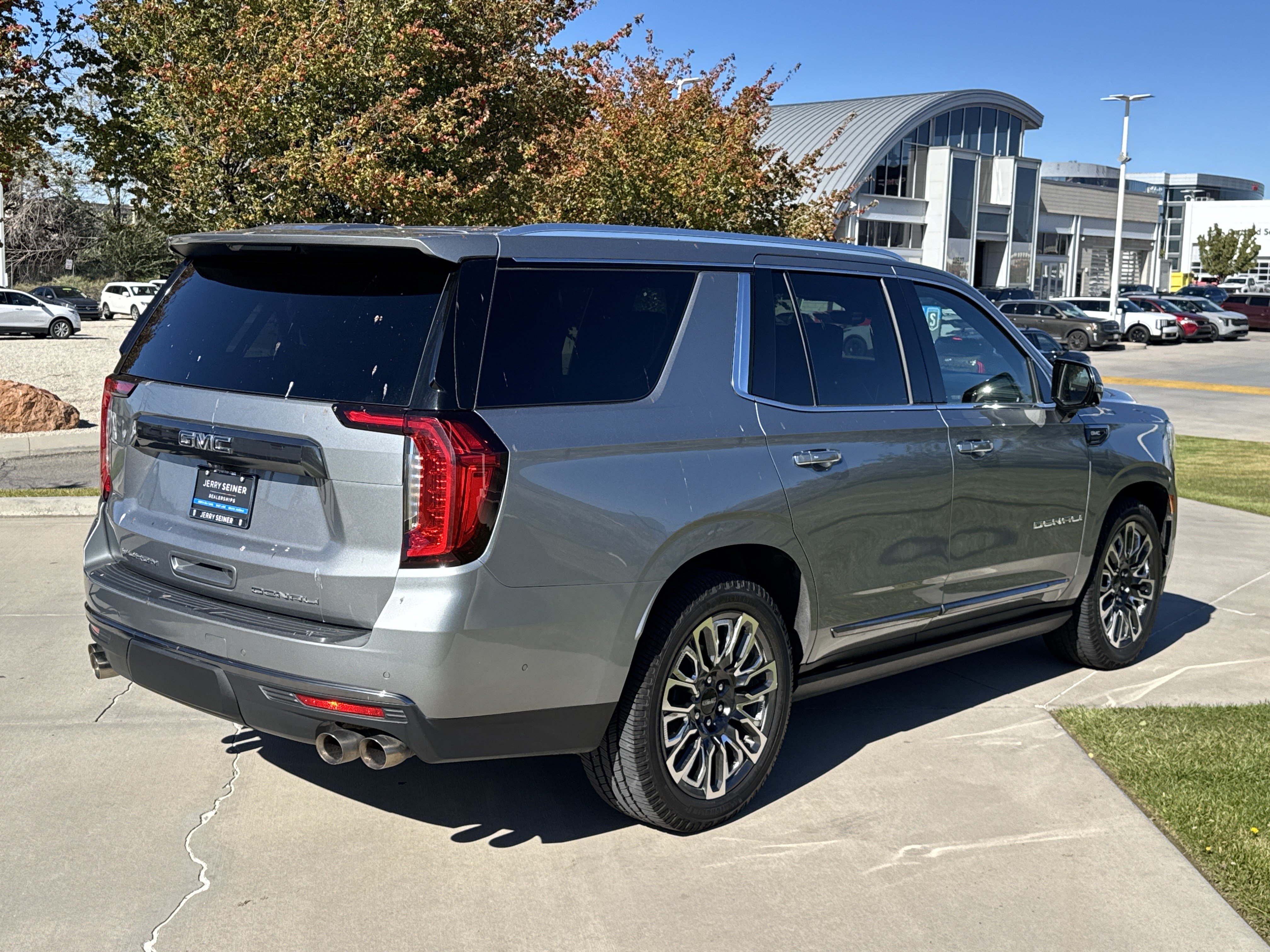 Certified 2023 GMC Yukon Denali Ultimate AWD/4WD image 4