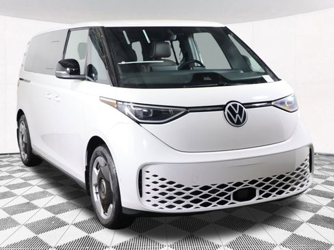 New 2025 Volkswagen ID. Buzz Pro S image 18