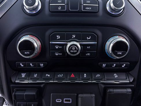 Used 2022 GMC Sierra 2500 Denali AWD/4WD image 28