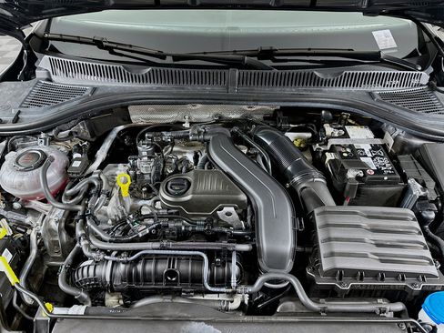 Used 2024 Volkswagen Jetta SE image 31