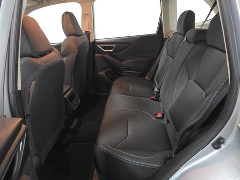 Used 2021 Subaru Forester AWD/4WD image 6