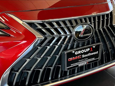 Used 2024 Lexus ES 250 w/ Premium Package image 54