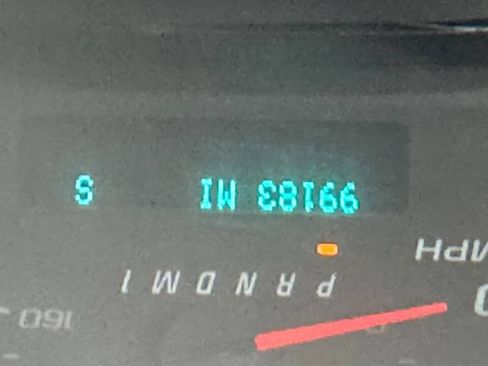 Used 2019 Chevrolet Express 2500 Extended image 9