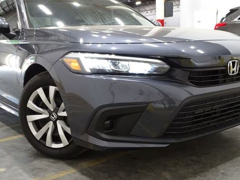 Used 2023 Honda Civic LX image 37