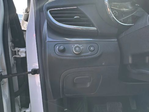 Used 2018 Buick Encore Preferred image 12