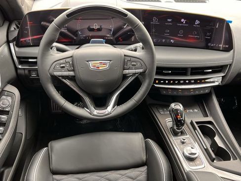 New 2026 Cadillac CT5 V image 10