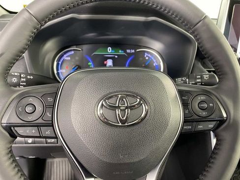 Used 2025 Toyota RAV4 XLE w/ Convenience Package AWD/4WD image 16