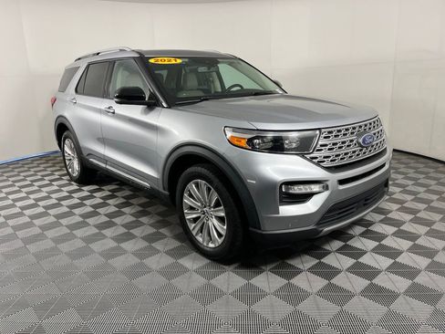 Used 2021 Ford Explorer Limited w/ Hybrid Equipment Group 310A AWD/4WD image 19