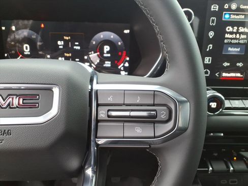 New 2026 GMC Canyon Elevation w/ Convenience Package image 11