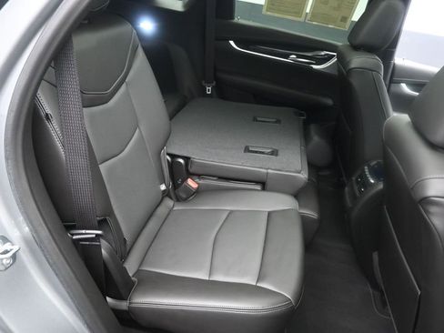 Used 2025 Cadillac XT5 Premium Luxury FWD image 27