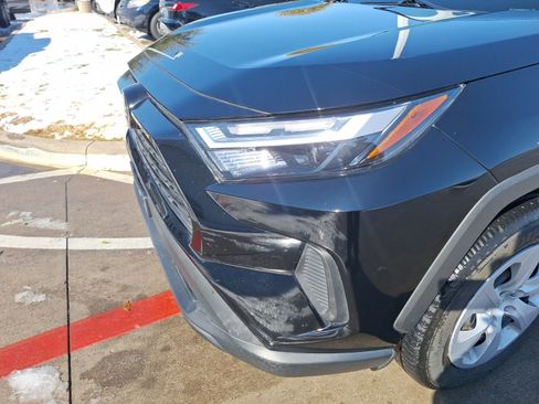 Used 2024 Toyota RAV4 LE image 10