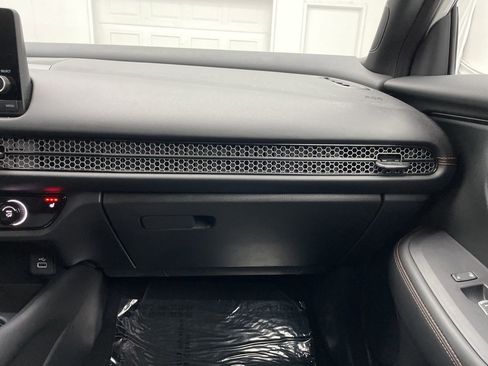 Used 2024 Honda HR-V Sport image 35