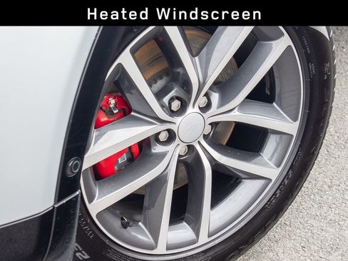 Used 2025 Land Rover Discovery Sport Dynamic SE image 9