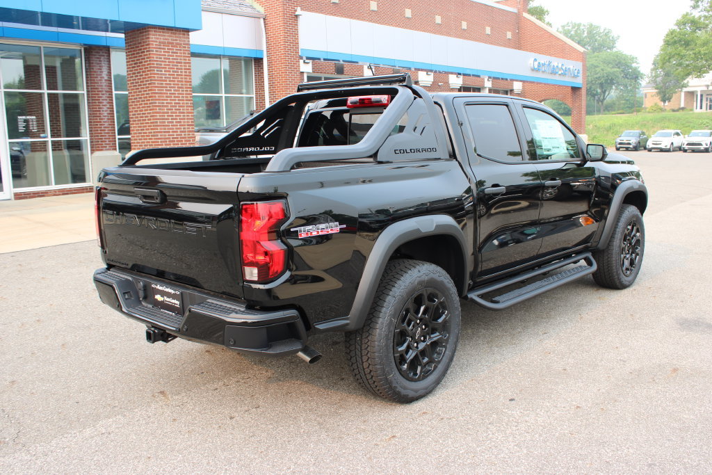 New 2026 Chevrolet Colorado Trail Boss w/ Midnight Edition AWD/4WD image 36