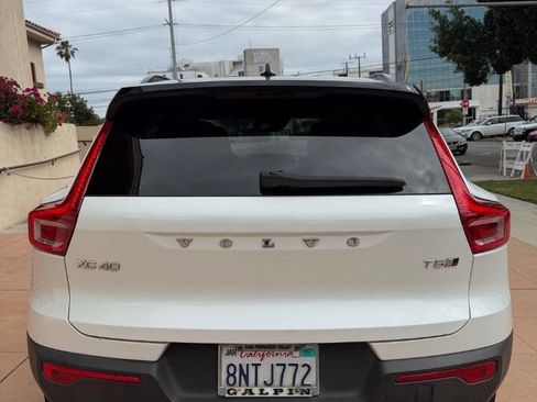 Used 2020 Volvo XC40 T5 R-Design image 6