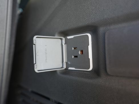 Used 2026 GMC Yukon Denali Ultimate image 23