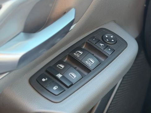 Used 2023 RAM 1500 Lone Star image 17