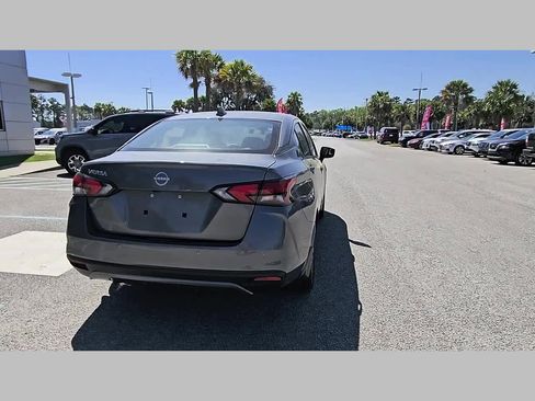 New 2025 Nissan Versa SV w/ Trunk Package image 29