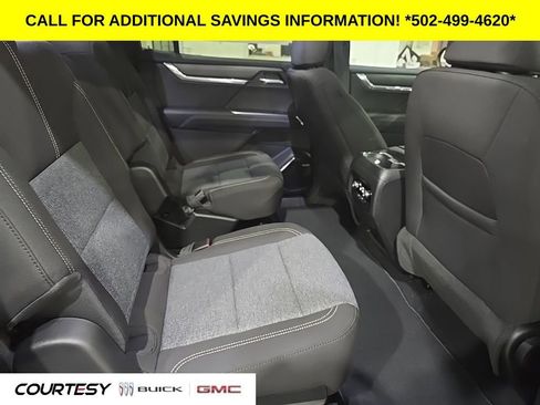 New 2026 GMC Acadia Elevation image 12