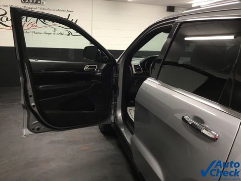 Used 2016 Jeep Grand Cherokee Limited image 21