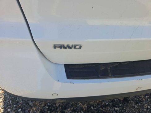 Used 2016 Chevrolet Traverse LT AWD/4WD image 24
