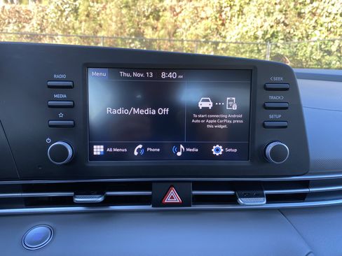 Used 2025 Hyundai Elantra Sport image 24