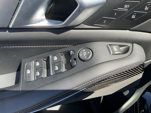 Used 2024 BMW X5 M60i AWD/4WD image 23