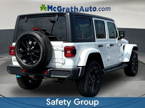 Used 2023 Jeep Wrangler Unlimited Sahara w/ Cold Weather Group AWD/4WD image 8