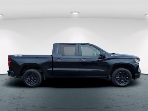 Used 2023 Chevrolet Silverado 1500 LT image 2
