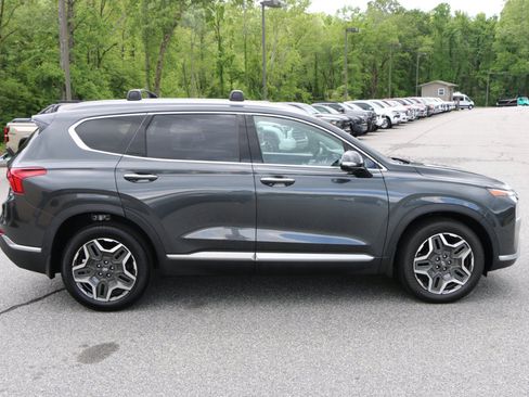 Used 2022 Hyundai Santa Fe Limited FWD image 9