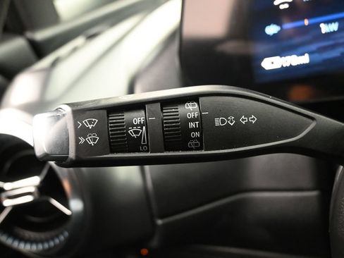 Used 2025 Chevrolet Equinox EV LT FWD image 16