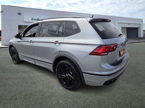 Used 2024 Volkswagen Tiguan SE R-Line image 4