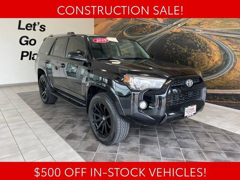 Used 2019 Toyota 4Runner SR5 AWD/4WD image 1