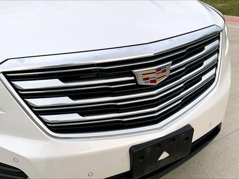 Used 2018 Cadillac XT5 Premium Luxury image 33