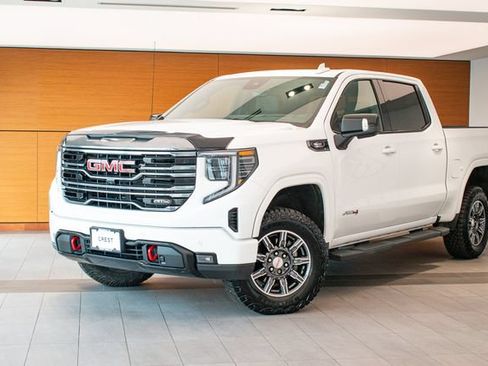 Used 2024 GMC Sierra 1500 AT4 w/ Technology Package AWD/4WD image 1