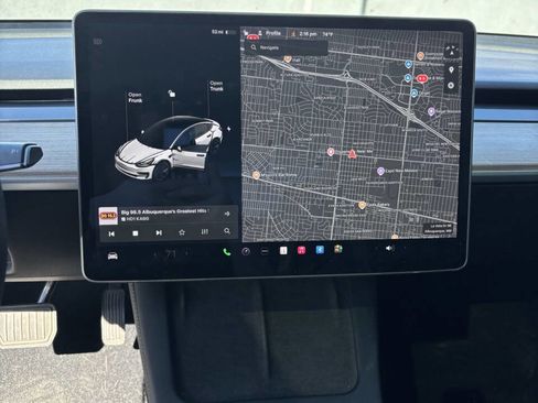 Used 2022 Tesla Model 3 image 9