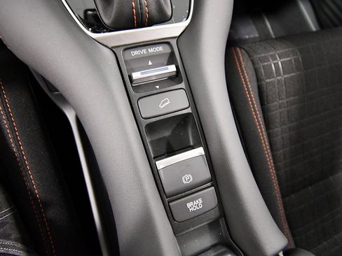 Certified 2025 Honda HR-V Sport image 26