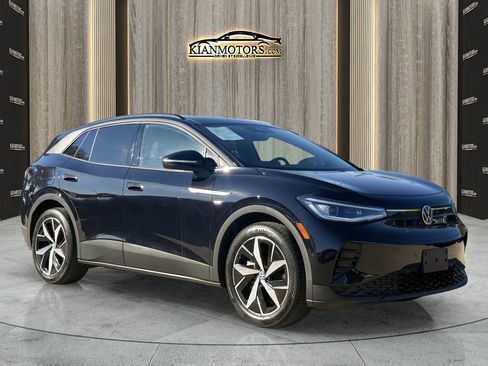 Used 2023 Volkswagen ID.4 Pro S image 1