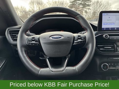 Used 2024 Ford Escape ST-Line image 18