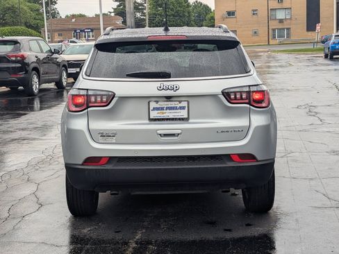 Used 2025 Jeep Compass Limited AWD/4WD image 13